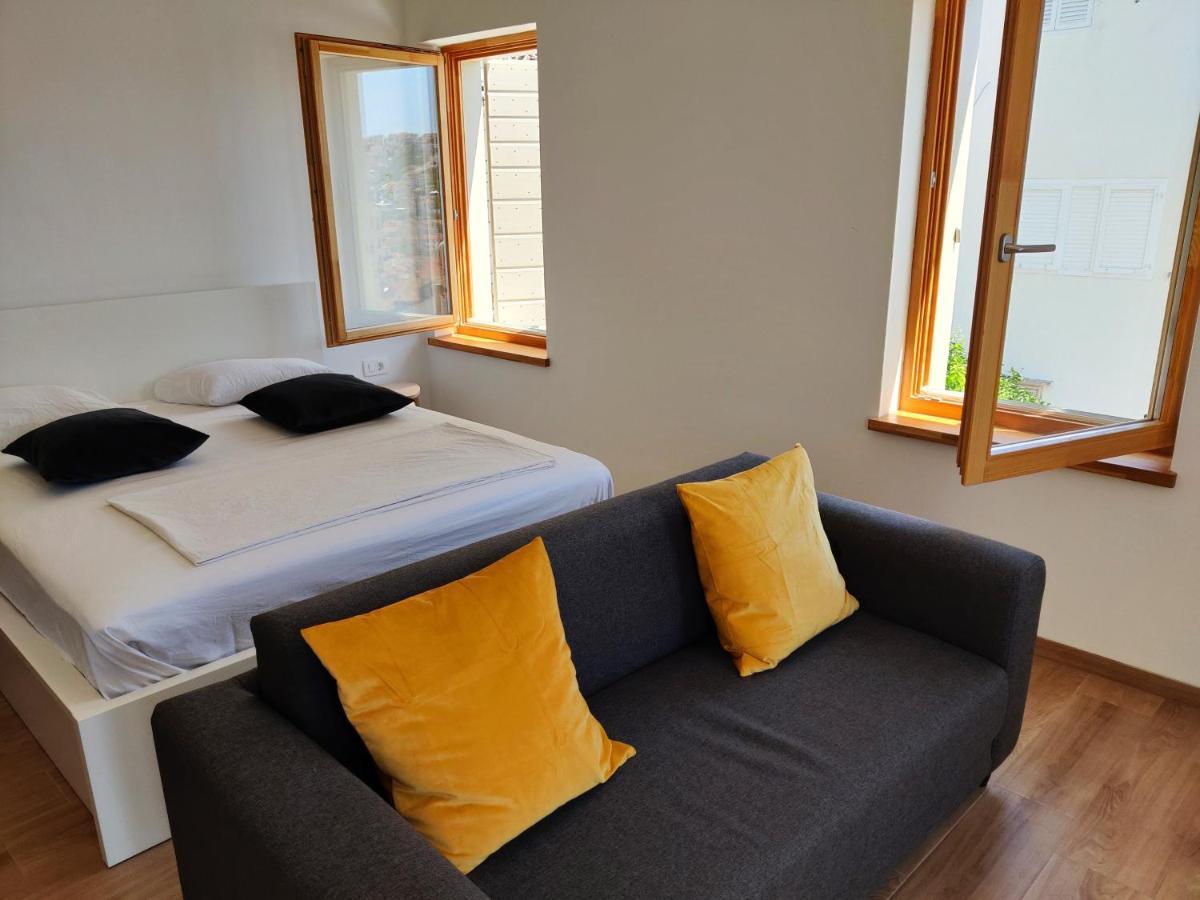Brand New Apt W Balcony & Perfect Seaview At Center 赫瓦尔 外观 照片
